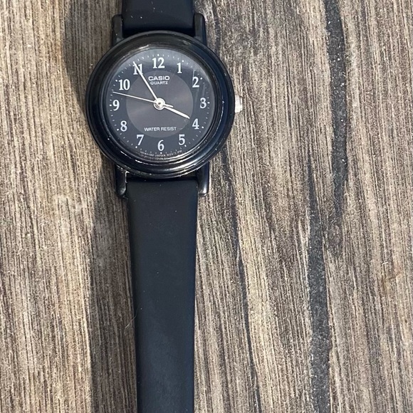 Casio watch - Picture 2 of 4